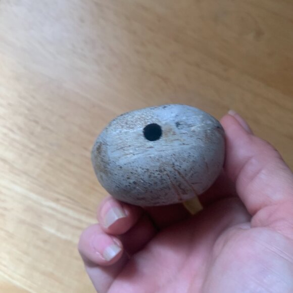 NUT CRACKER - Vintage WALNUT SHAPED Solid metal T-Bar Screw Vice Nut Cracker - Picture 5 of 9